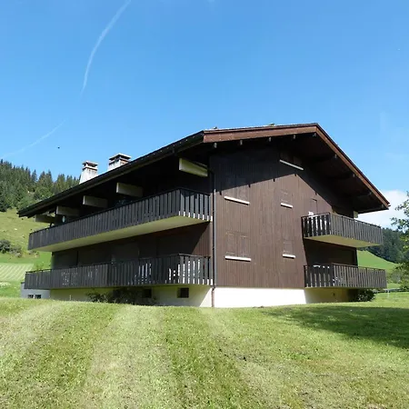 Sur Pistes Nordique, Animaux Admis - Fr-1-304-120 * La Clusaz